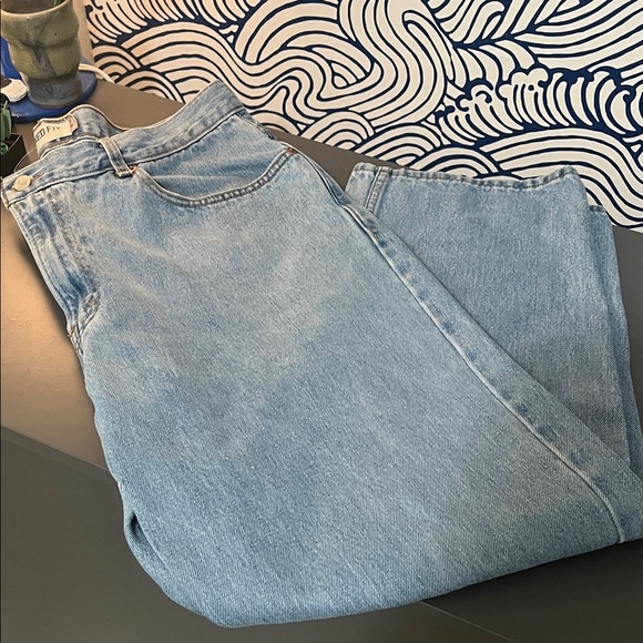 Levi's 550 Relaxed Fit Straight Jeans - Picture 5 of 5